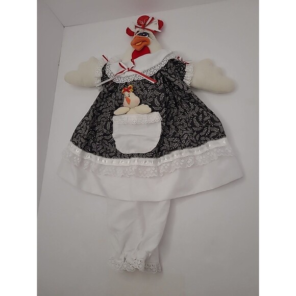 Vintage Handmade Mother Hen and Chick, 23” Long With “Dress Pouch” Hand Covering - Picture 3 of 13